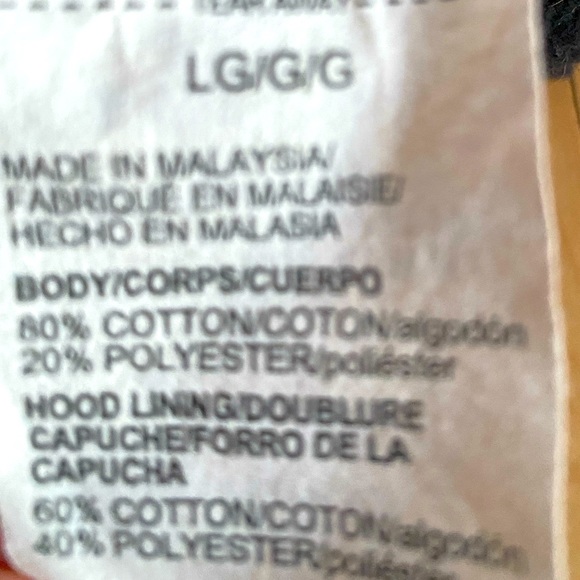 UA Men’s Hoodie (like New) - Picture 4 of 4